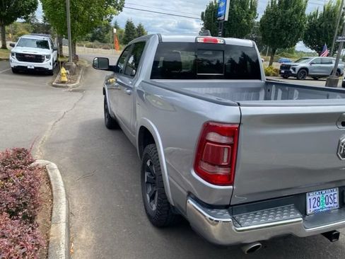Used 2021 RAM 1500 Laramie AWD/4WD image 5