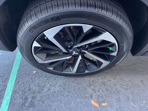 Used 2024 Mitsubishi Outlander SE image 26