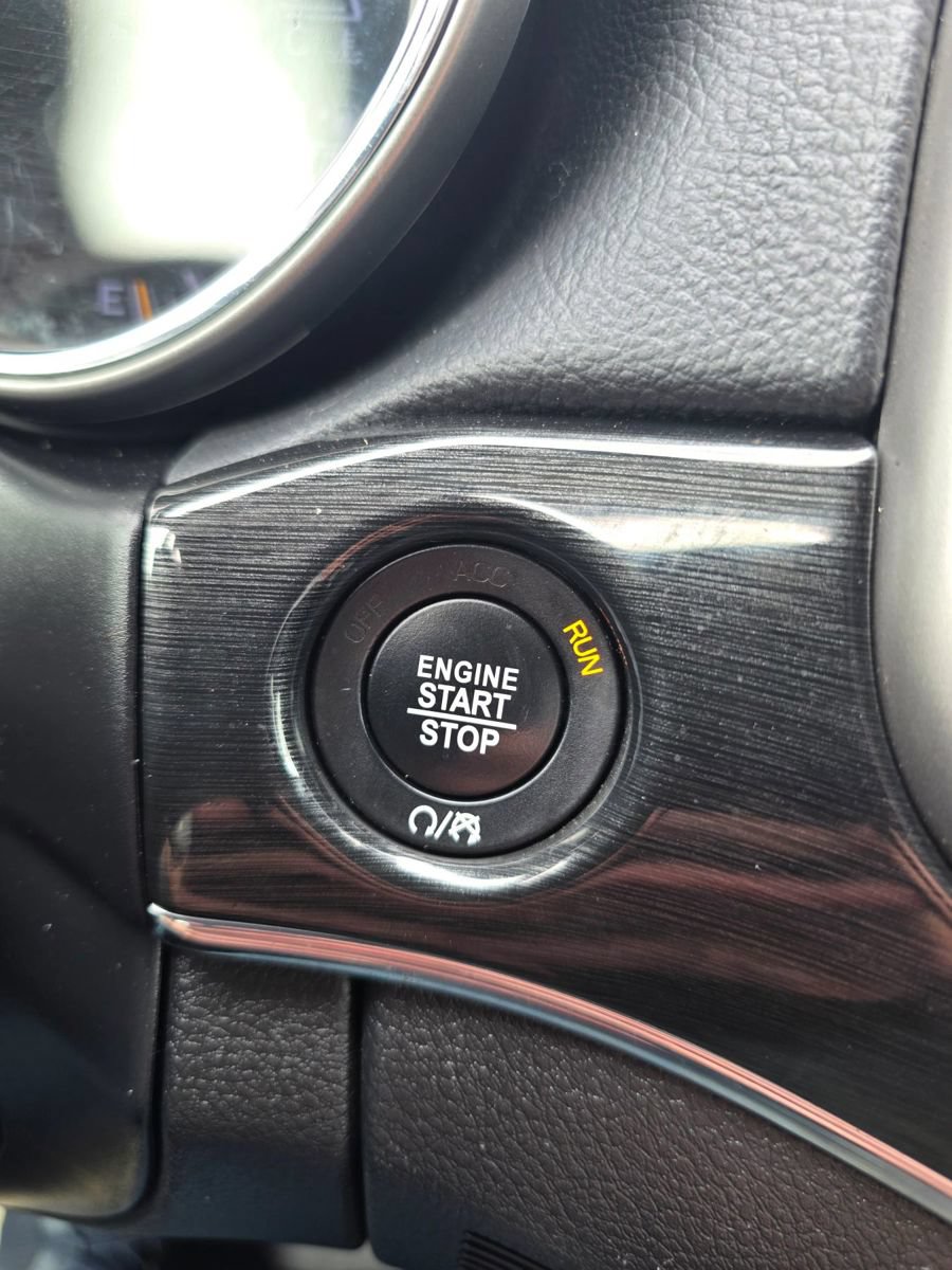 Used 2018 Jeep Grand Cherokee Trailhawk AWD/4WD image 19