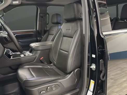 Used 2025 GMC Sierra 2500 Denali AWD/4WD image 9