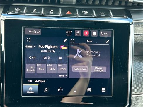 Used 2023 Jeep Grand Cherokee Altitude image 12