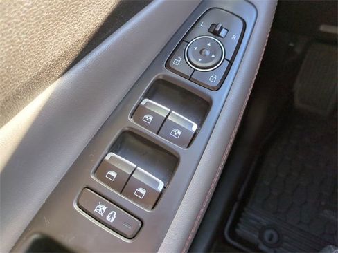 Used 2020 Hyundai Santa Fe Limited image 31