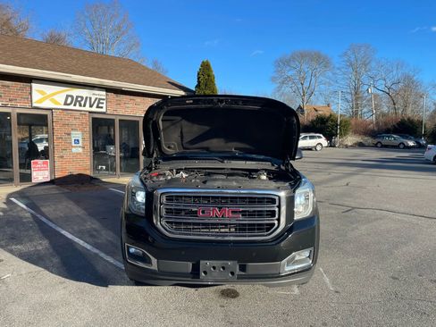 Used 2015 GMC Yukon SLT w/ HD Trailering Package image 56