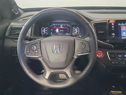 Certified 2024 Honda Passport TrailSport image 19
