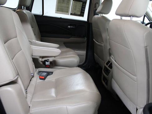 Used 2019 Honda Pilot Elite image 31