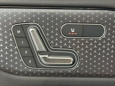 Used 2026 Mercedes-Benz GLB 250 4MATIC image 6