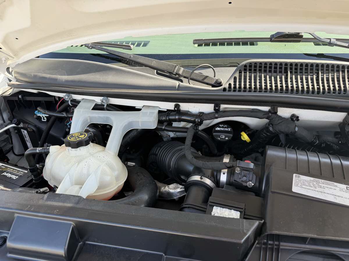 Used 2019 GMC Savana 2500 Extended RWD image 18