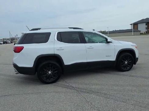 Used 2018 GMC Acadia SLT image 8