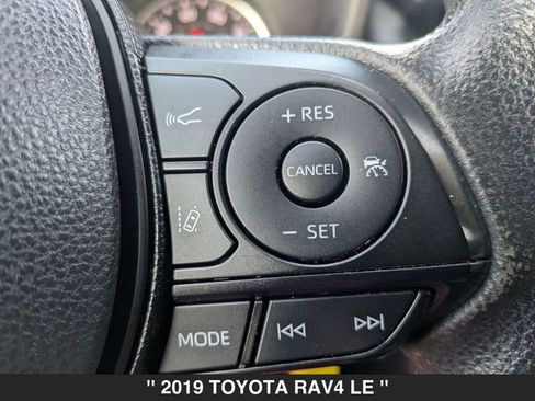 Used 2019 Toyota RAV4 LE image 20