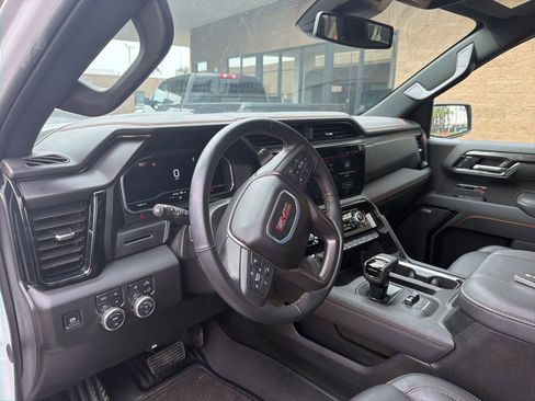 Certified 2025 GMC Sierra 1500 AT4 image 13