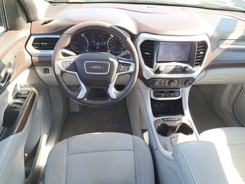 Used 2021 GMC Acadia SLE image 16