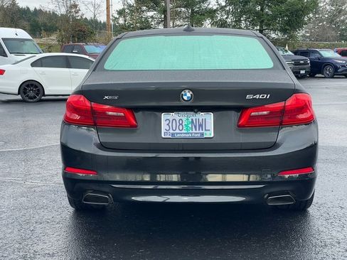 Used 2019 BMW 540i xDrive w/ Convenience Package image 4