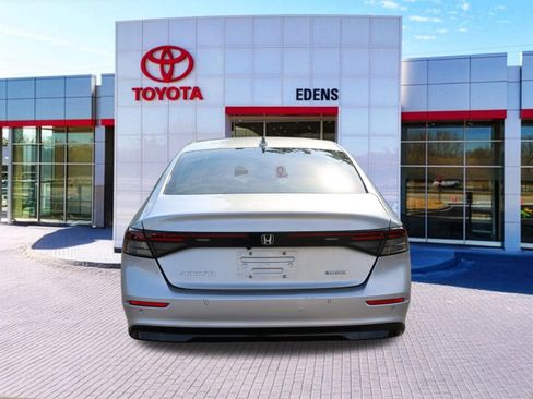 Used 2025 Honda Accord EX-L image 4