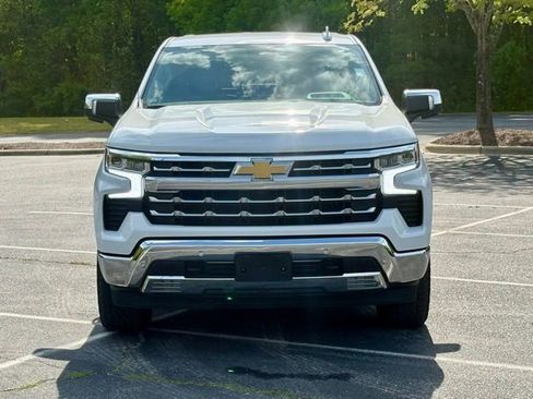 Used 2023 Chevrolet Silverado 1500 LTZ w/ Technology Package AWD/4WD image 12