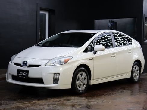 Used 2011 Toyota Prius Two image 1