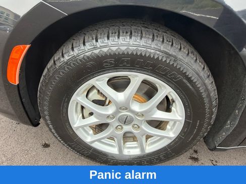 Used 2022 Chrysler Pacifica Touring-L FWD image 29