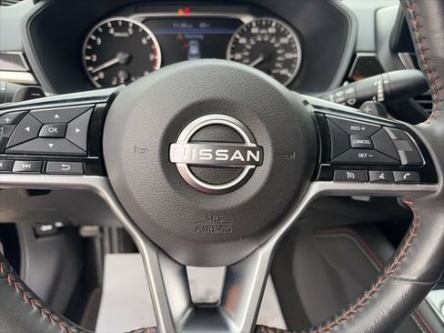 Used 2024 Nissan Altima 2.5 SR w/ SR Premium Package image 13