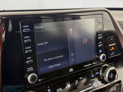 Used 2021 Toyota Highlander Limited AWD/4WD image 15