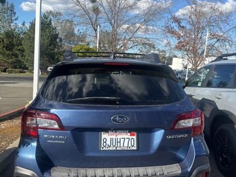 Used 2019 Subaru Outback 2.5i Limited image 7