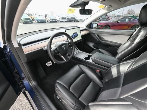 Used 2022 Tesla Model Y Performance image 19