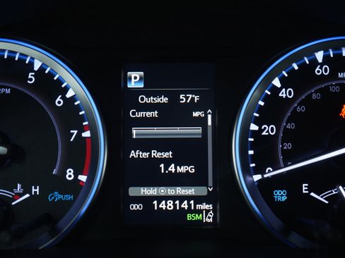 Used 2019 Toyota Highlander XLE image 30