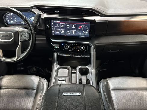 Used 2024 GMC Sierra 3500 Denali w/ Denali Reserve Package AWD/4WD image 21