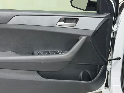 Used 2018 Hyundai Sonata SE FWD image 20