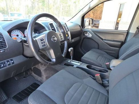 Used 2018 Nissan Frontier PRO-4X image 21