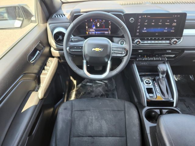 Used 2023 Chevrolet Colorado LT w/ LT Convenience Package II AWD/4WD image 13