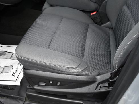 Used 2016 GMC Sierra 1500 SLE w/ SLE Value Package image 13