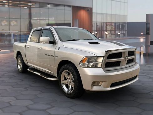 Used 2011 RAM 1500 Sport w/ Remote Start & Security Group AWD/4WD image 3
