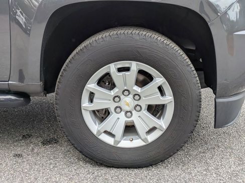 Used 2016 Chevrolet Colorado LT w/ LT Convenience Package image 12