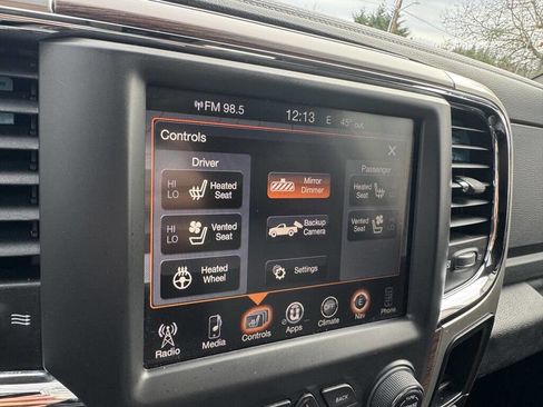 Used 2016 RAM 1500 Laramie w/ Convenience Group image 25