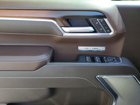 Used 2025 GMC Sierra 1500 Denali w/ Denali Reserve Package image 17