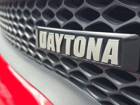 Used 2017 Dodge Charger R/T RWD image 10