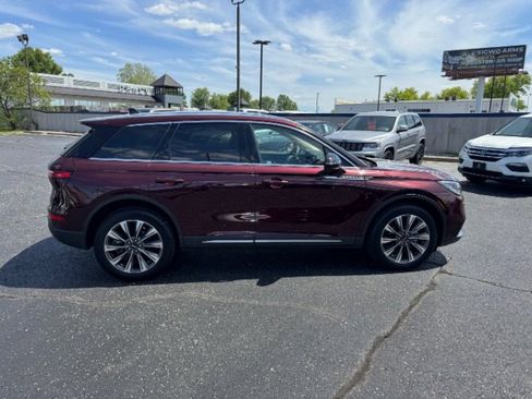 Used 2021 Lincoln Corsair Reserve w/ Elements Package AWD/4WD image 6
