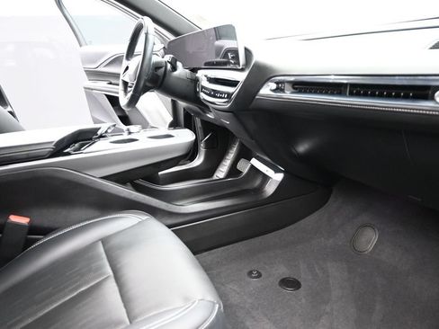Certified 2024 Cadillac Lyriq Sport w/ LPO, Floor Liner Package AWD/4WD image 22