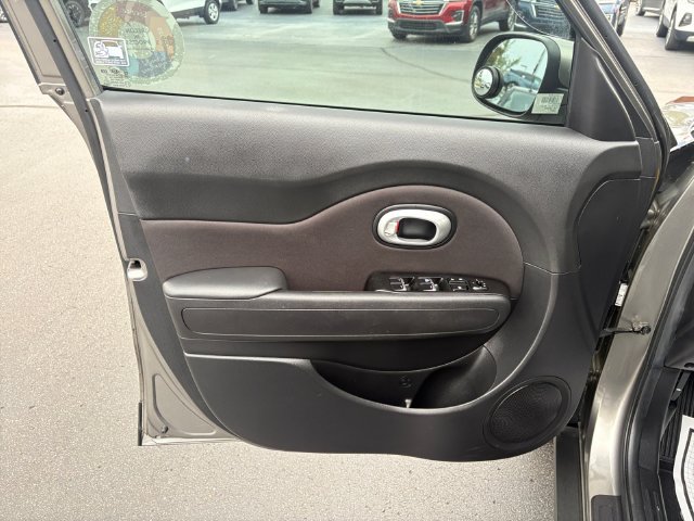Used 2017 Kia Soul w/ Convenience Package FWD image 17