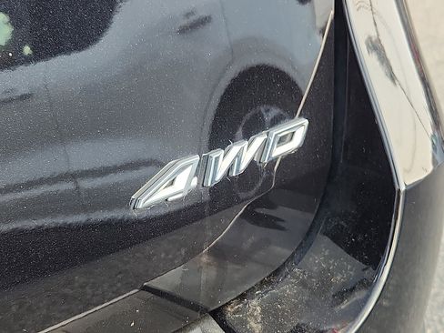 Certified 2022 Ford Explorer XLT w/ Equipment Group 202A image 33