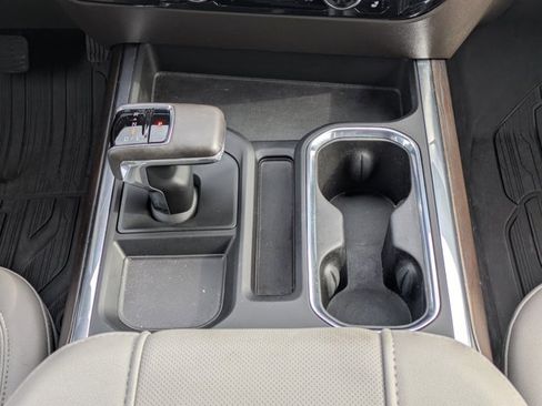 Used 2025 GMC Sierra 1500 SLT w/ SLT Premium Plus Package image 19