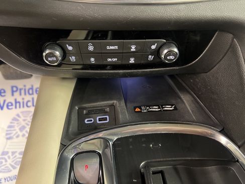 Used 2023 Buick Enclave Premium w/ Experience Buick Package image 15