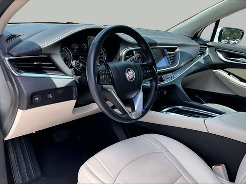 Used 2023 Buick Enclave Essence FWD image 18