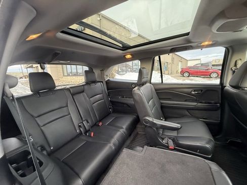 Used 2019 Honda Pilot Elite image 12