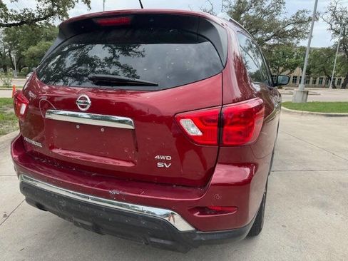 Used 2018 Nissan Pathfinder SV image 13