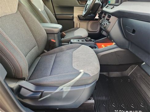 Used 2023 Ford Maverick XLT image 24