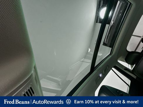 Certified 2023 Volkswagen Tiguan SE w/ Panoramic Sunroof Package AWD/4WD image 27