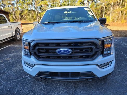 Used 2022 Ford F150 XLT w/ Equipment Group 302A High image 4