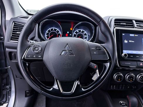 Used 2024 Mitsubishi Outlander Sport LE AWD/4WD image 27