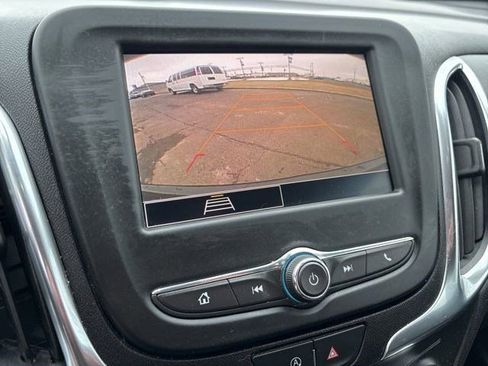 Used 2022 Chevrolet Equinox LT image 23