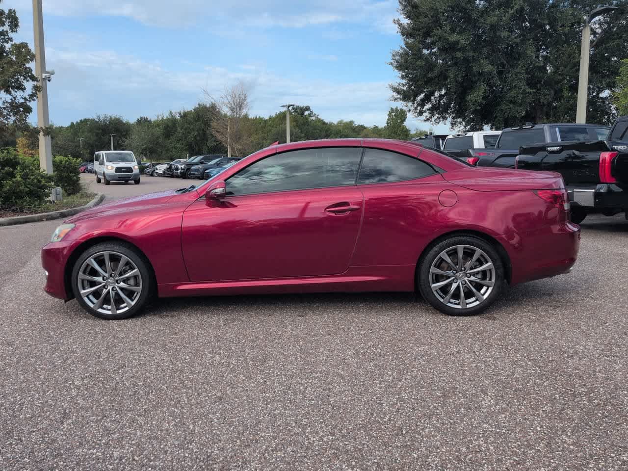 Used 2014 Lexus IS 250C w/ Luxury Package RWD image 3